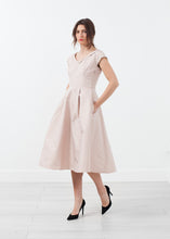 Carica l&#39;immagine nel visualizzatore di Gallery, Robe Dress