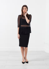 Carica l&#39;immagine nel visualizzatore di Gallery, Ruffle Top