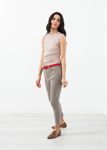 Carica l&#39;immagine nel visualizzatore di Gallery, Belted Jeans