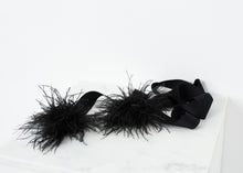 Carica l&#39;immagine nel visualizzatore di Gallery, Feather Sash