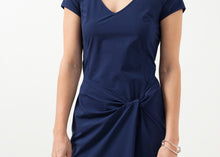 Carica l&#39;immagine nel visualizzatore di Gallery, V-Neck Twist Dress