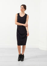 Carica l&#39;immagine nel visualizzatore di Gallery, Sleeveless Fitted Dress