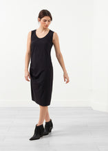 Carica l&#39;immagine nel visualizzatore di Gallery, Sleeveless Fitted Dress