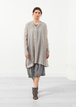 Carica l&#39;immagine nel visualizzatore di Gallery, Button Dress