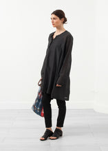 Carica l&#39;immagine nel visualizzatore di Gallery, Button Dress