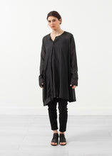 Carica l&#39;immagine nel visualizzatore di Gallery, Button Dress
