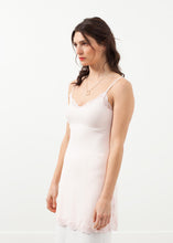 Carica l&#39;immagine nel visualizzatore di Gallery, Delicious Lace Slip