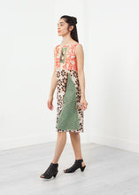 Carica l&#39;immagine nel visualizzatore di Gallery, Floral Sleeveless Dress