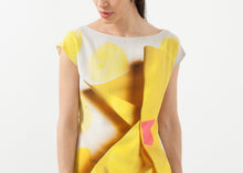Carica l&#39;immagine nel visualizzatore di Gallery, Paper Dress