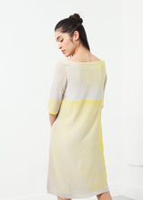 Carica l&#39;immagine nel visualizzatore di Gallery, Buttercup Dress