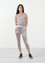 Carica l&#39;immagine nel visualizzatore di Gallery, Silk Pullup Pant