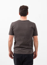 Carica l&#39;immagine nel visualizzatore di Gallery, V-Neck Tee
