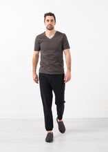 Carica l&#39;immagine nel visualizzatore di Gallery, V-Neck Tee