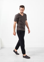 Carica l&#39;immagine nel visualizzatore di Gallery, V-Neck Tee