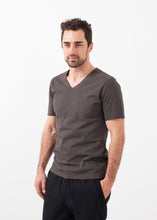 Carica l&#39;immagine nel visualizzatore di Gallery, V-Neck Tee