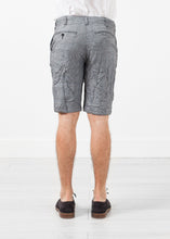 Carica l&#39;immagine nel visualizzatore di Gallery, Check Shorts