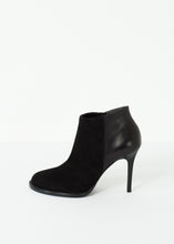 Carica l&#39;immagine nel visualizzatore di Gallery, Camoscio Zip Heel
