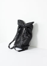 Carica l&#39;immagine nel visualizzatore di Gallery, Leather Convertible Backpack