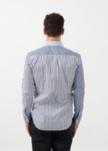 Carica l&#39;immagine nel visualizzatore di Gallery, Striped Button Up