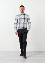 Carica l&#39;immagine nel visualizzatore di Gallery, Chaleb Shirt