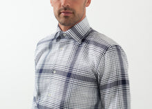Carica l&#39;immagine nel visualizzatore di Gallery, Chaleb Shirt