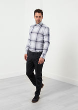 Carica l&#39;immagine nel visualizzatore di Gallery, Chaleb Shirt