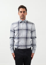 Carica l&#39;immagine nel visualizzatore di Gallery, Chaleb Shirt