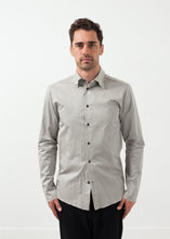 Carica l&#39;immagine nel visualizzatore di Gallery, Moun Button Up