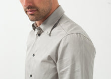 Carica l&#39;immagine nel visualizzatore di Gallery, Moun Button Up