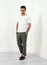 Carica l&#39;immagine nel visualizzatore di Gallery, Flat Front Cuffed Trouser