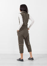 Carica l&#39;immagine nel visualizzatore di Gallery, Sleeveless Harem Flightsuit