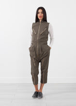Carica l&#39;immagine nel visualizzatore di Gallery, Sleeveless Harem Flightsuit