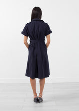 Carica l&#39;immagine nel visualizzatore di Gallery, Rolled Sleeve Trenchcoat