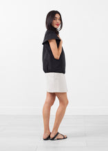 Carica l&#39;immagine nel visualizzatore di Gallery, Sleeveless Cape Jacket