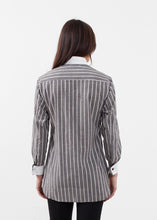 Carica l&#39;immagine nel visualizzatore di Gallery, Striped Tuxedo Shirt