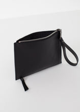 Carica l&#39;immagine nel visualizzatore di Gallery, Double Zip Clutch