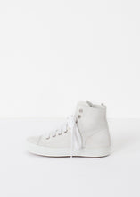 Carica l&#39;immagine nel visualizzatore di Gallery, High Top Sneaker