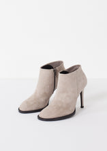 Carica l&#39;immagine nel visualizzatore di Gallery, Camoscio Zip Heel