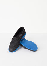 Carica l&#39;immagine nel visualizzatore di Gallery, Suede Loafers - Black/Blue
