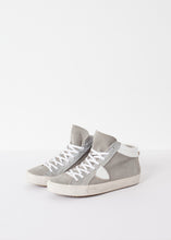 Carica l&#39;immagine nel visualizzatore di Gallery, High Top Sneaker
