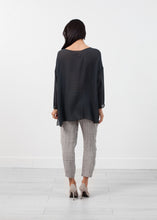 Carica l&#39;immagine nel visualizzatore di Gallery, Hand Dyed Silk Top