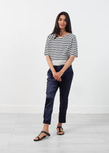 Carica l&#39;immagine nel visualizzatore di Gallery, Sleeve Top in Navy Stripe