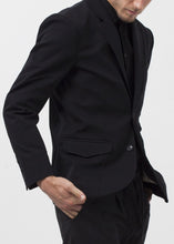Carica l&#39;immagine nel visualizzatore di Gallery, Two Button Blazer