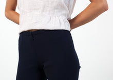 Carica l'immagine nel visualizzatore di Gallery, Wool Crepe Pant