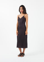 Carica l&#39;immagine nel visualizzatore di Gallery, Bias Slip Dress