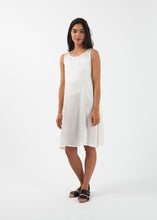 Carica l&#39;immagine nel visualizzatore di Gallery, Bell Dress