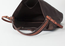 Carica l&#39;immagine nel visualizzatore di Gallery, Pretty Grooming Bag