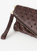 Carica l&#39;immagine nel visualizzatore di Gallery, Roxanne Leather Clutch in Brown