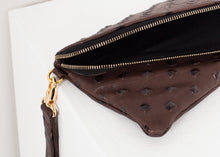 Carica l&#39;immagine nel visualizzatore di Gallery, Roxanne Leather Clutch in Brown
