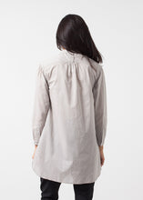 Carica l&#39;immagine nel visualizzatore di Gallery, Reverse Bib Tunic